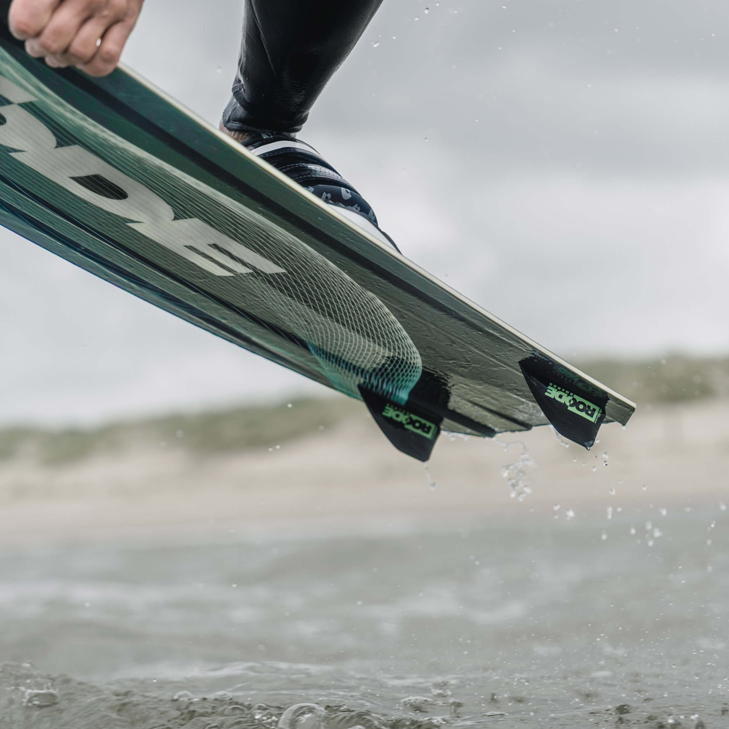 kiteboard fin